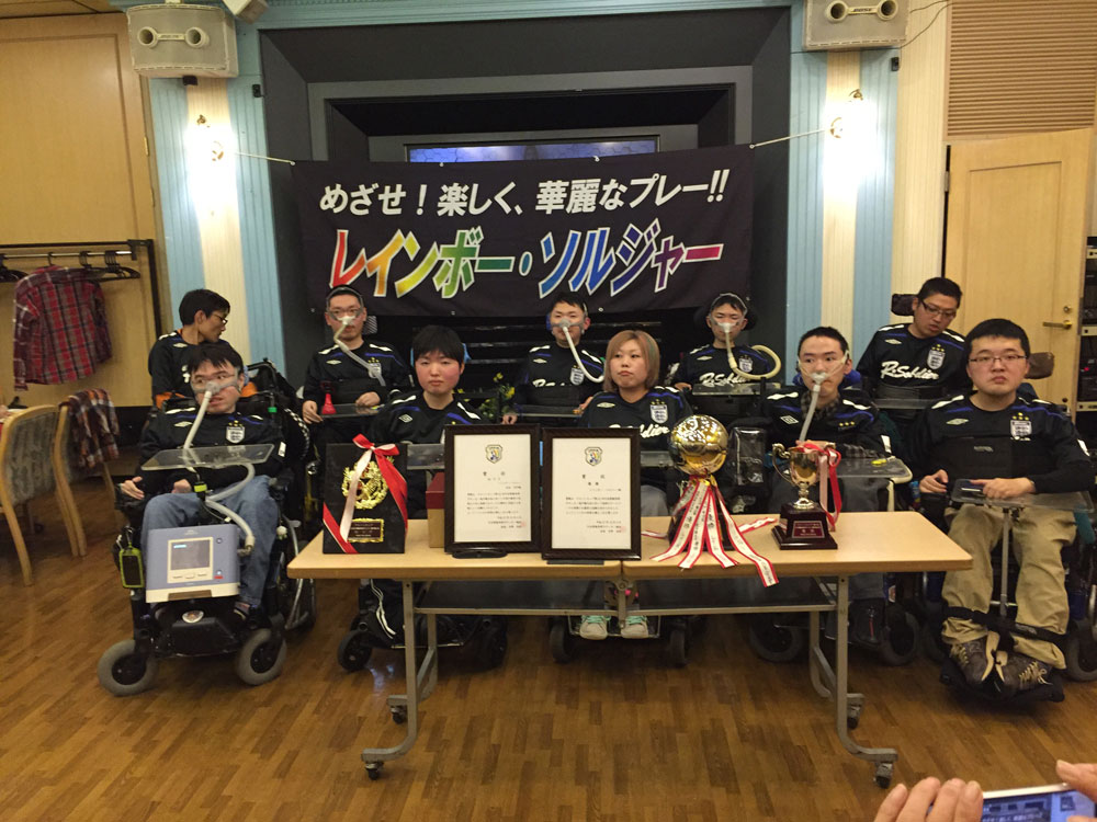 全国大会トロフィー&盾